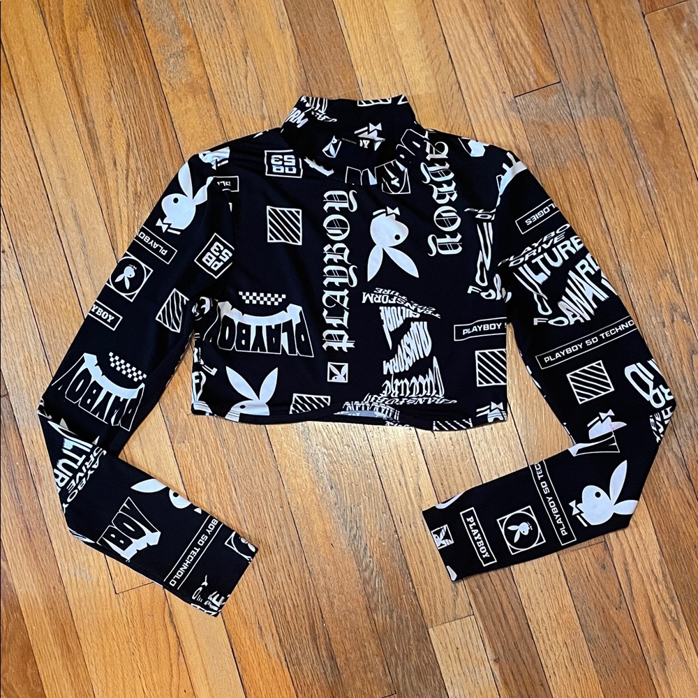 PLAYBOY Y2K Black White Graphic Long Sleeve Crop Top Urban Coquette Whimsigoth
